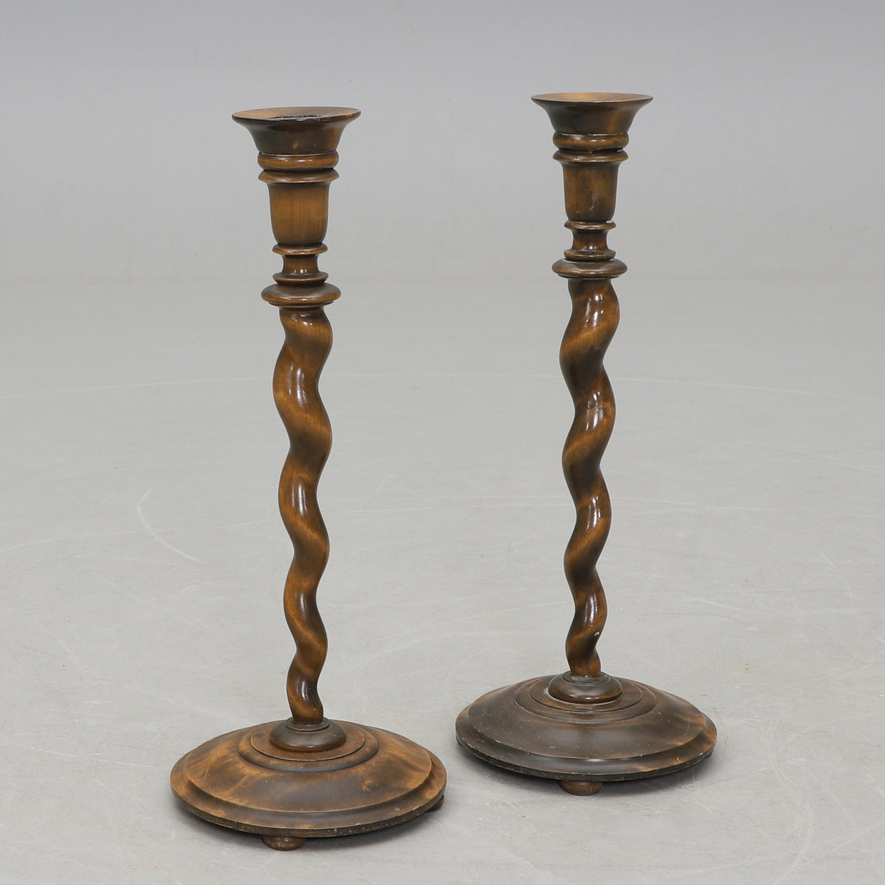 A pair of 1920/30's candlesticks.