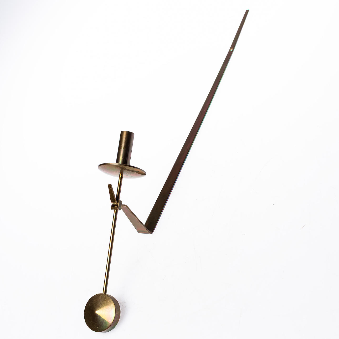PIERRE FORSELL. Lámpara de techo, latón, «Pendulum», Skultuna.