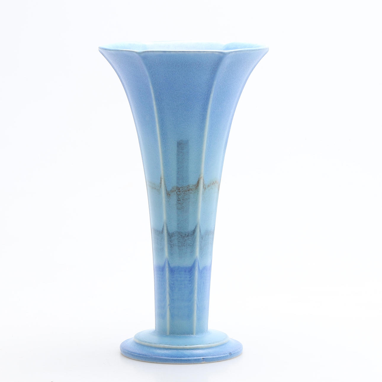 An art deco vase, 1930s.