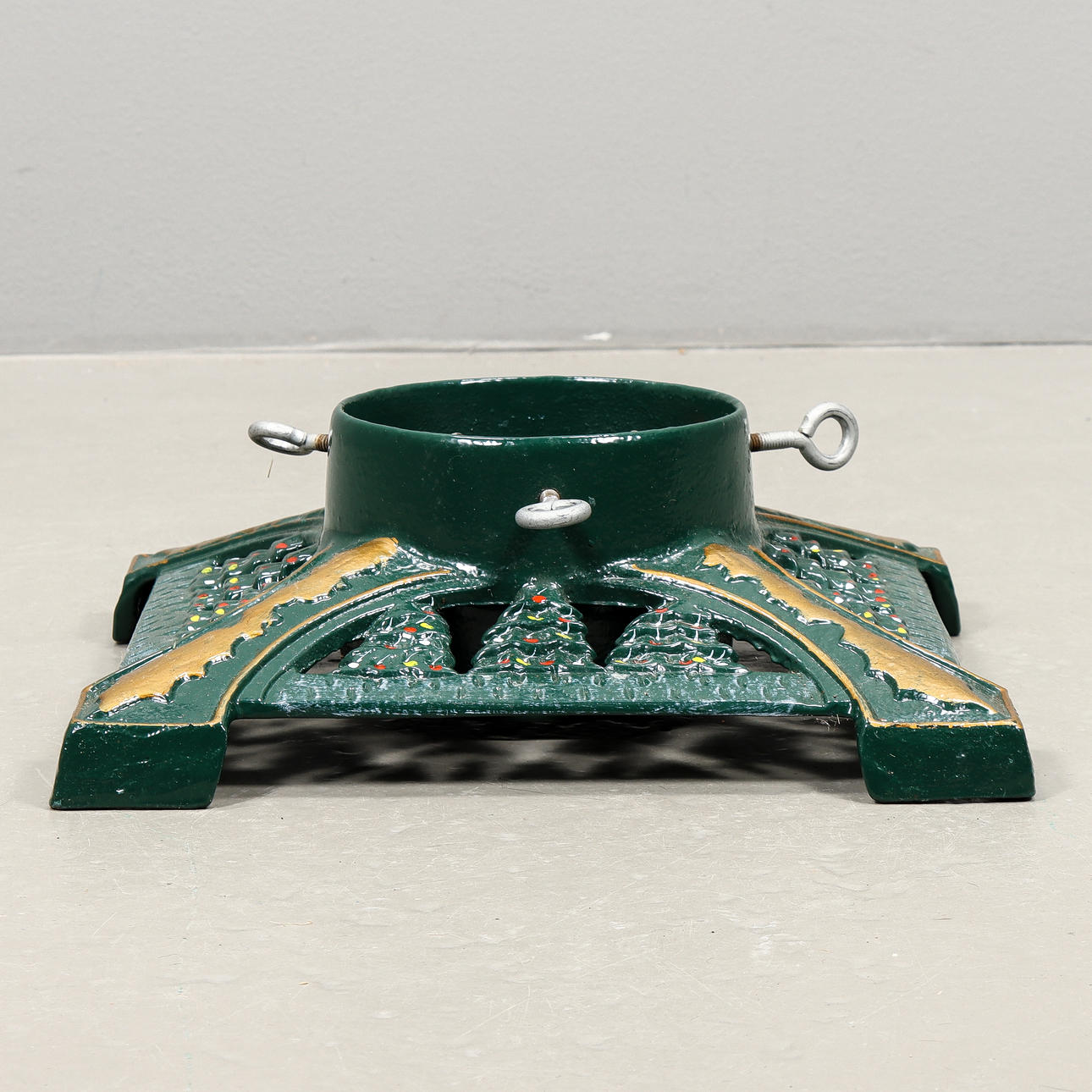 JULGRANSFOT Gjutjärn, samtida tillverkning.