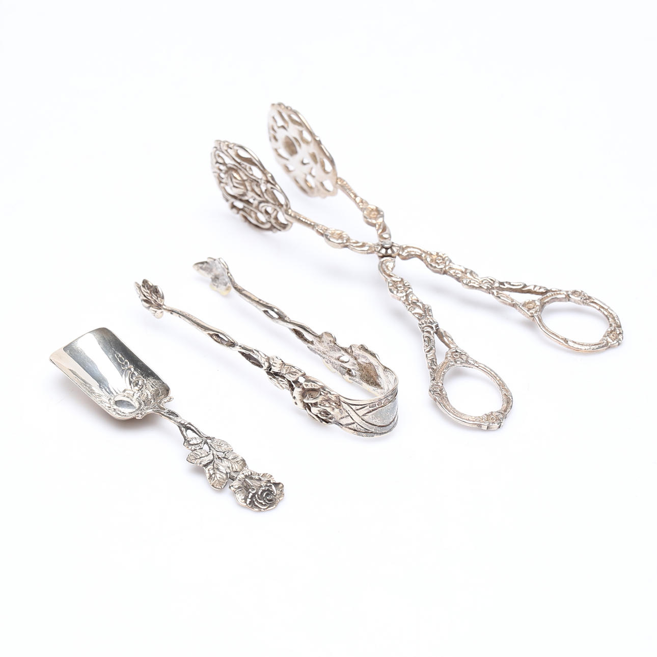 SILVER OBJECT, 3 pieces, weight approx. 78 grams.