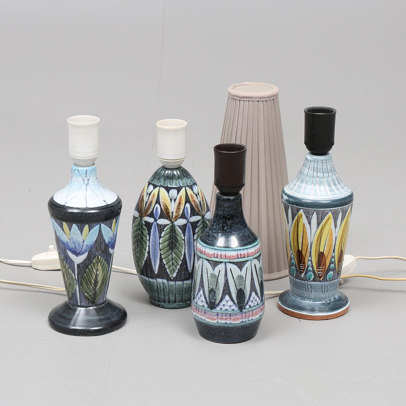 BORDSLAMPOR, 4 st, Tilgmans keramik.