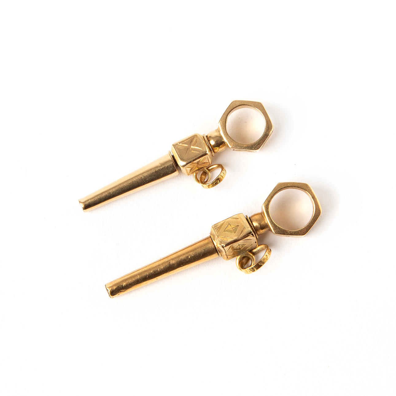 TASKUKELLON AVAIMET, 2 kpl, 18K kultaa, 1800-luku.