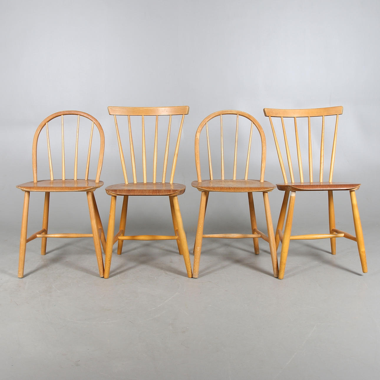 PINNSTOLAR, 4 st, Nässjö stolfabrik. Edsbyn. 1900-talets mitt.