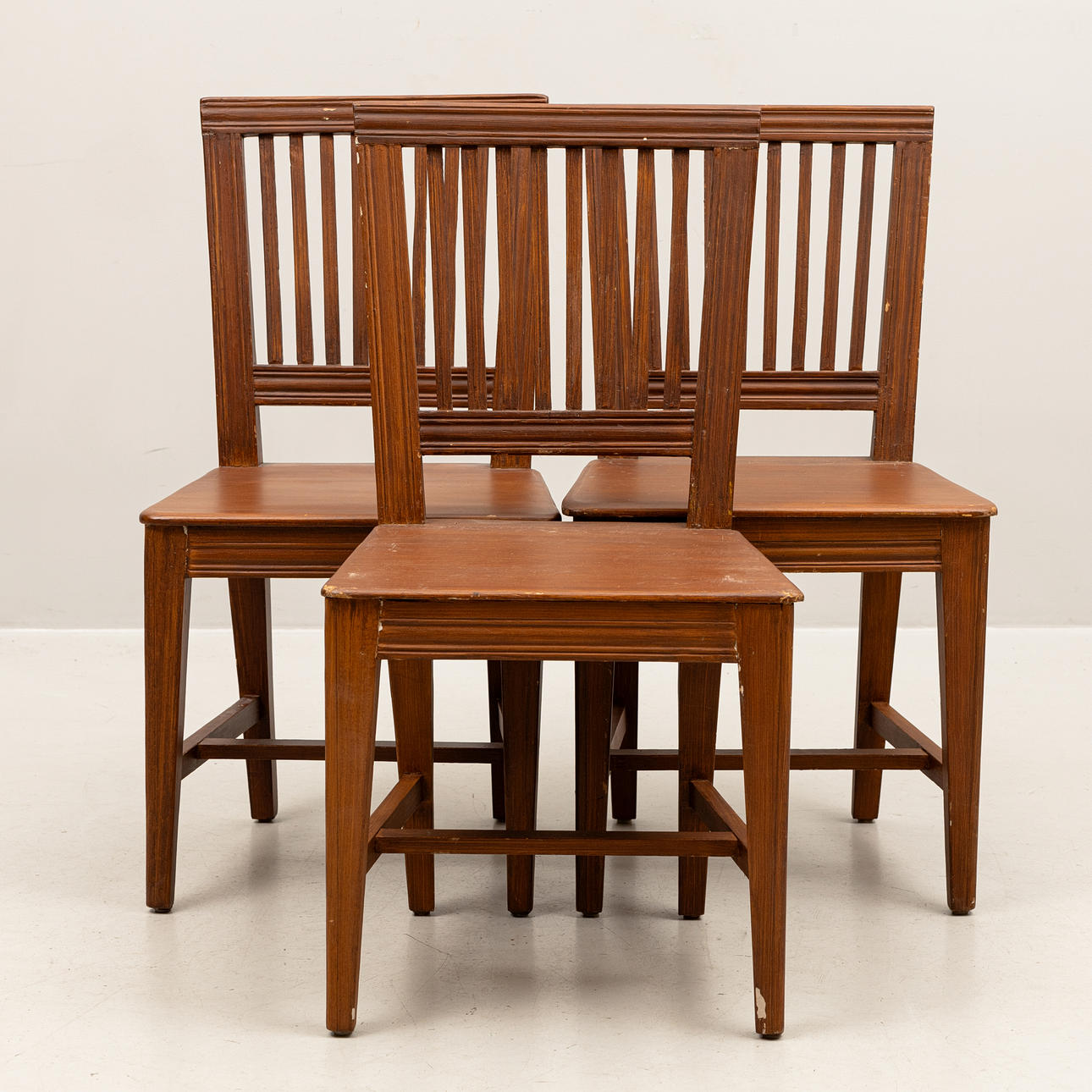 LEKSAND, 3 stk modelstole, malet træ, omkring 1900.