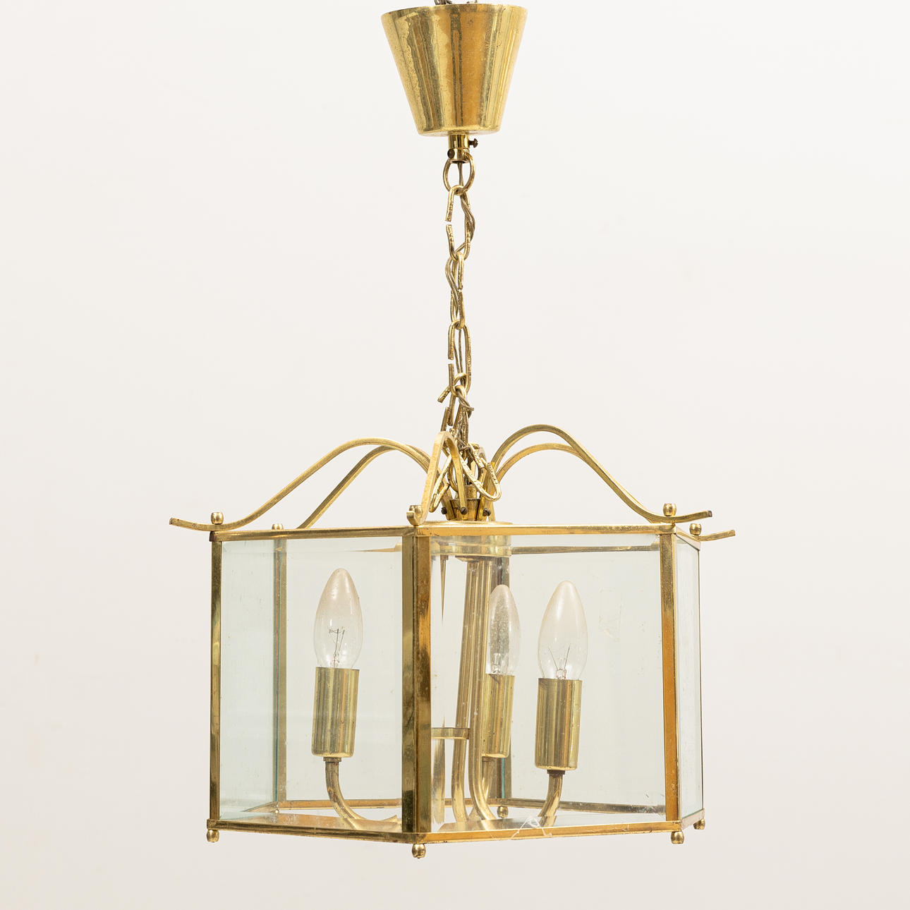 Klokkelygte, gult metal, sent 1900-tal.