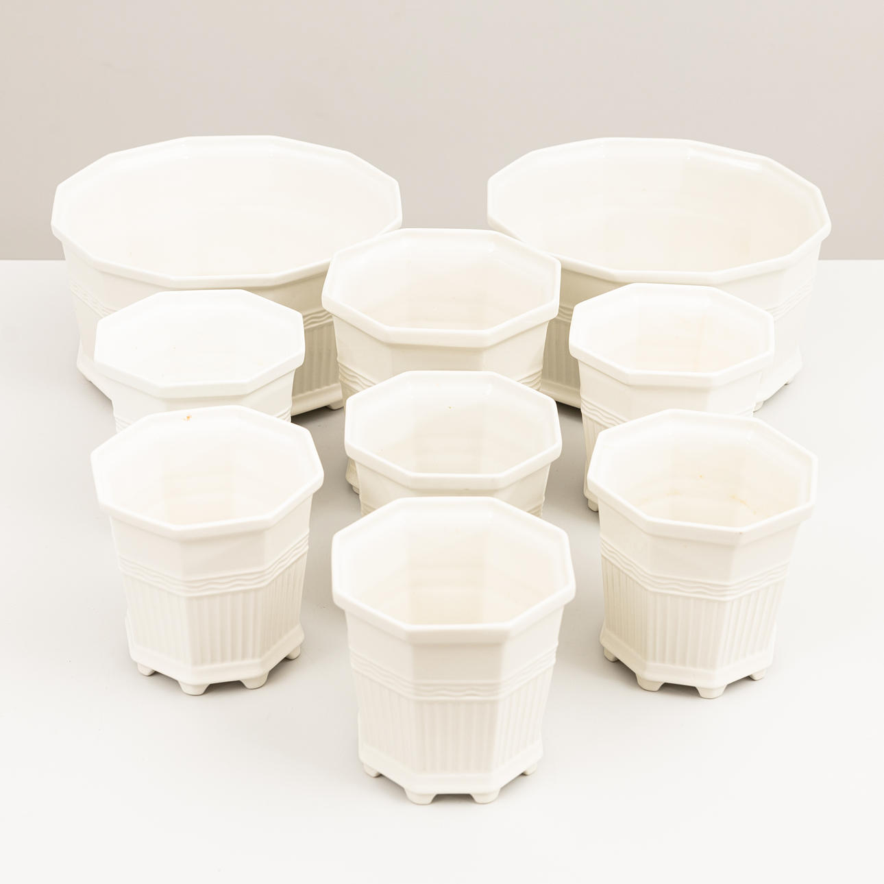 PRINS EUGENE. "Waldemarsuddekrukan" vitglaserade, 9dlr Gustavsberg.