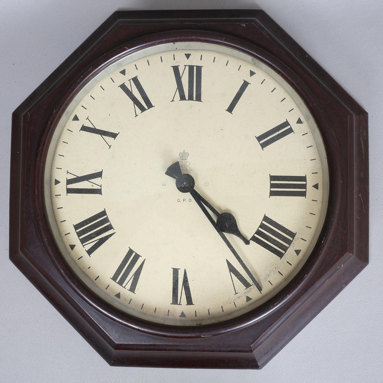 A 20TH CENTURY G.P.O BAKELITE WALL CLOCK.