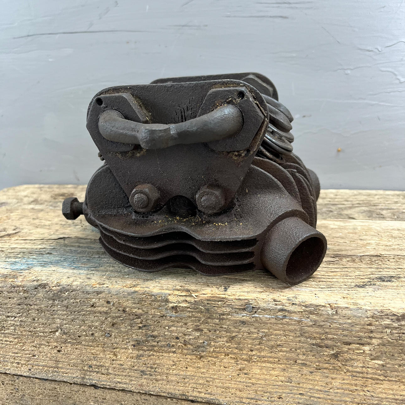 RUDGE, cylinder head 1920s, England.