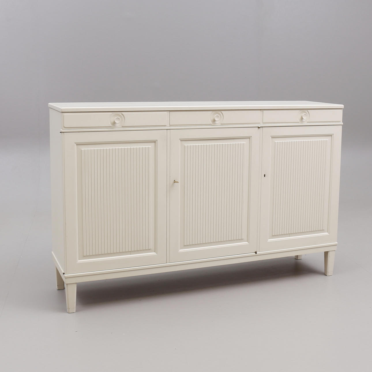 CARL MALMSTEN. Sideboard, “Herrgården”, Bodafors, branded.