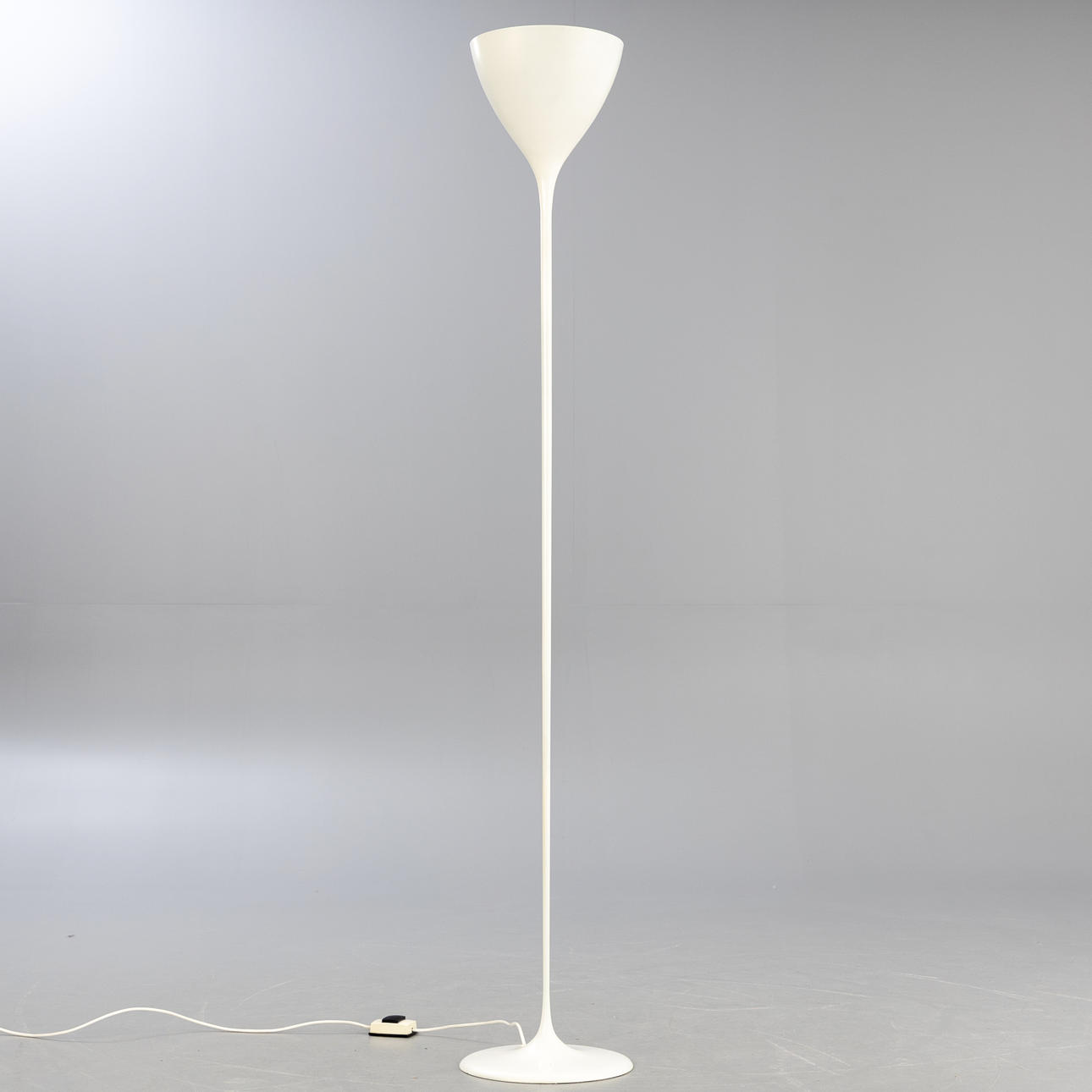 MAX BILL. Bag Turgi. Stehleuchte / Deckenstrahler.