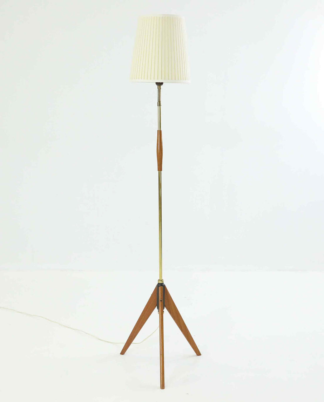 FLOOR LAMP, rocket lamp, teak, brass, 1950/60s.