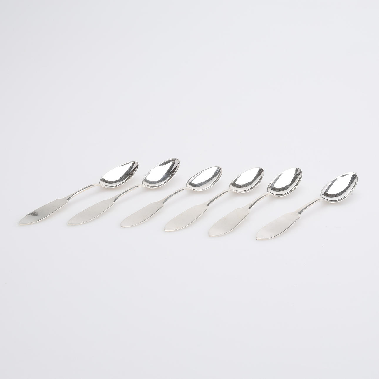 CUCHARADITAS, SEIS PIEZAS, PLATA.