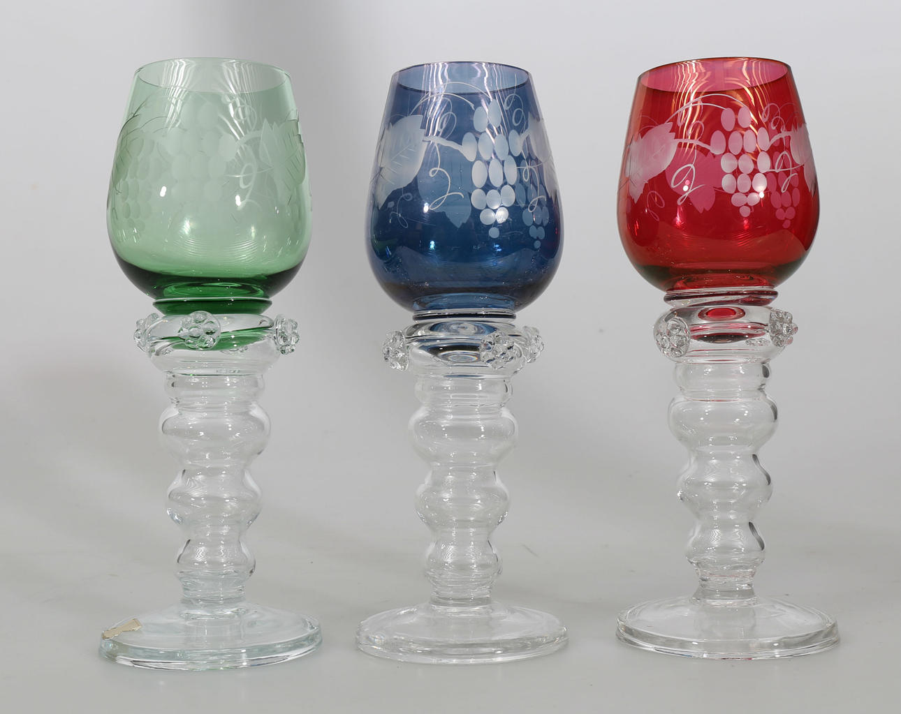 REMMARE, glas, 11 stycken, olikfärgade kupor, Gullaskruf glasbruk.