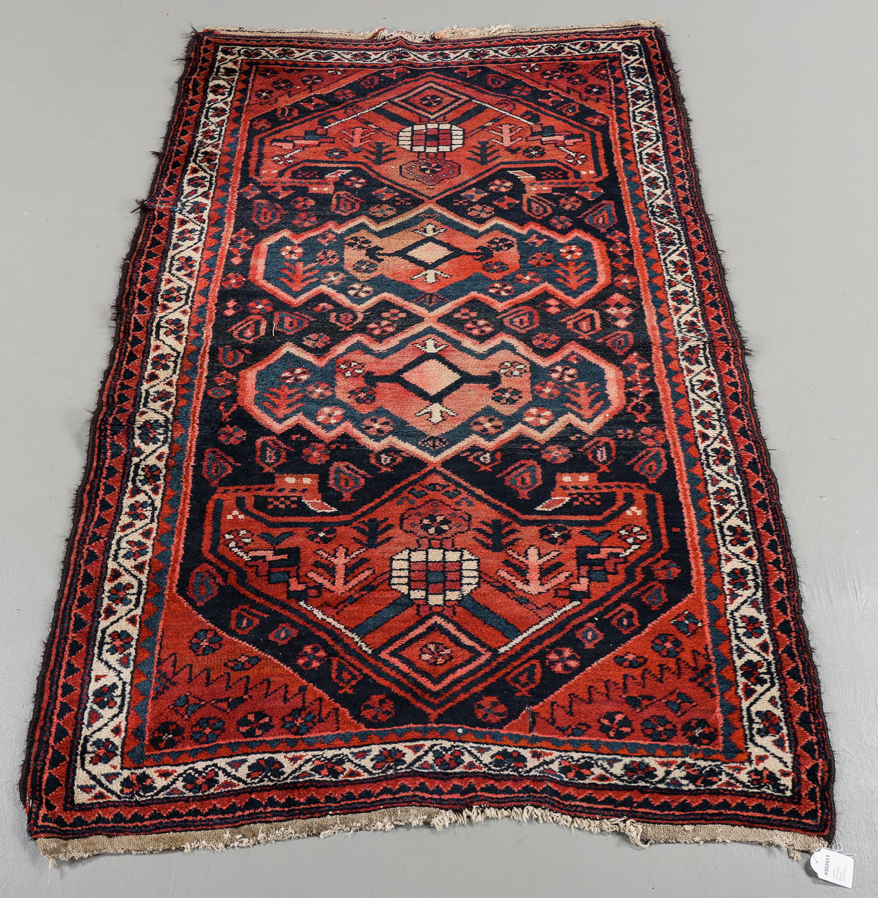 CARPET Hamadan, Persian, 200x120 cm.