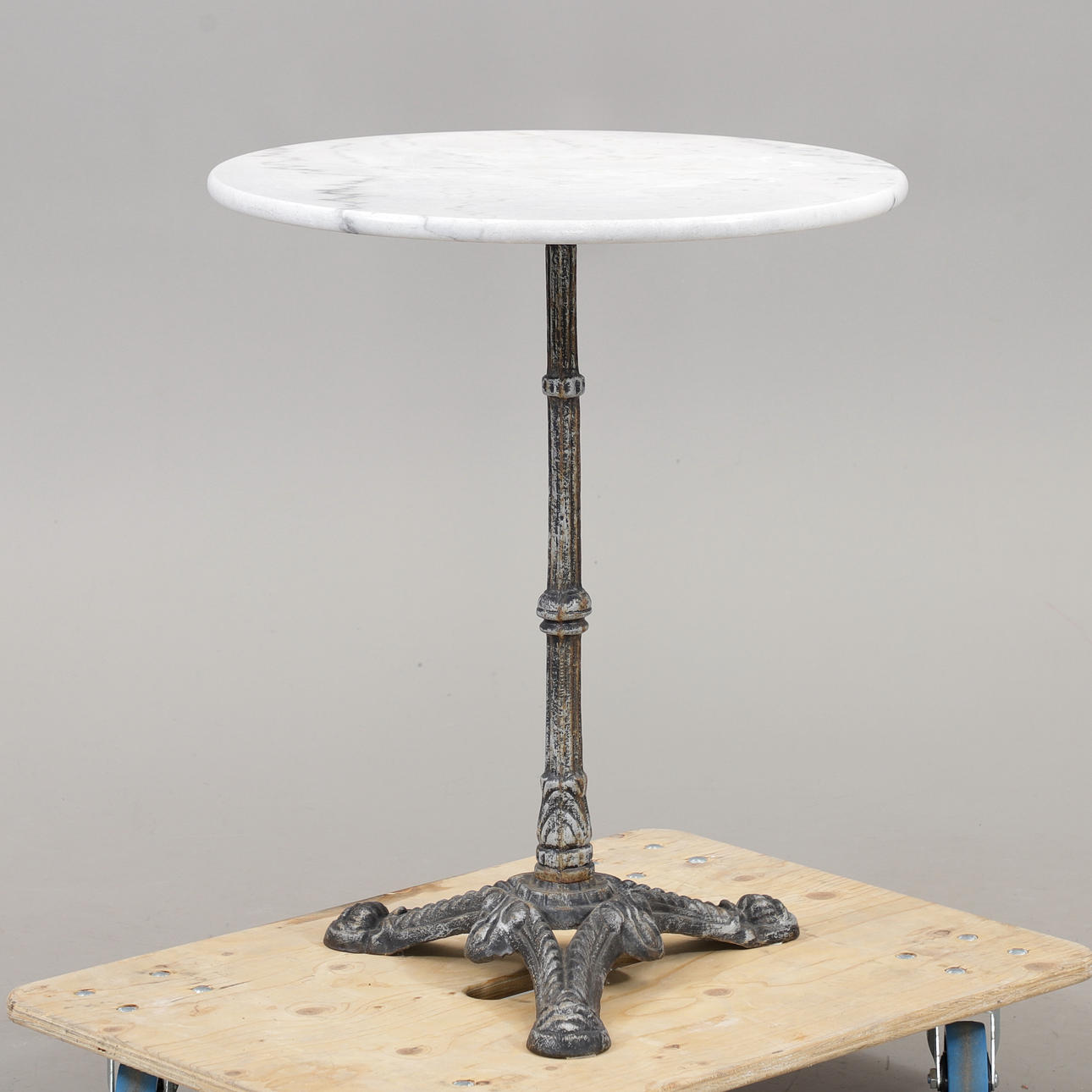 CAFÈBORD, gjutjärn/sten, 1900-tal.