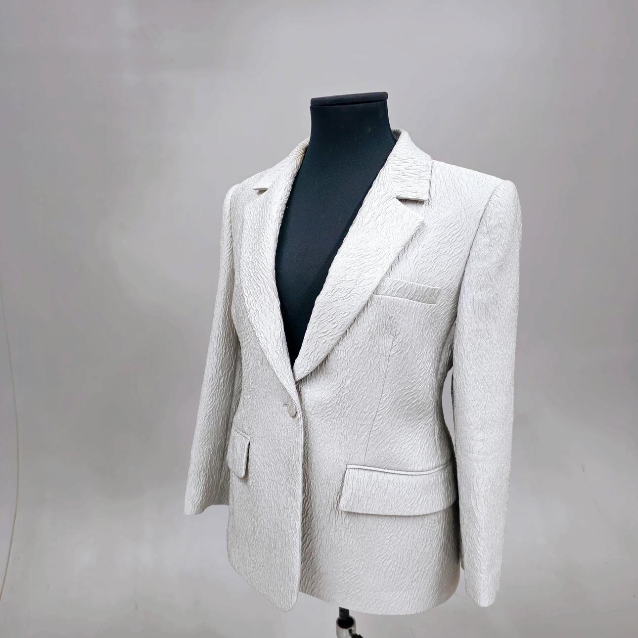 TRAPPA. KVINNORS KAVAJ.