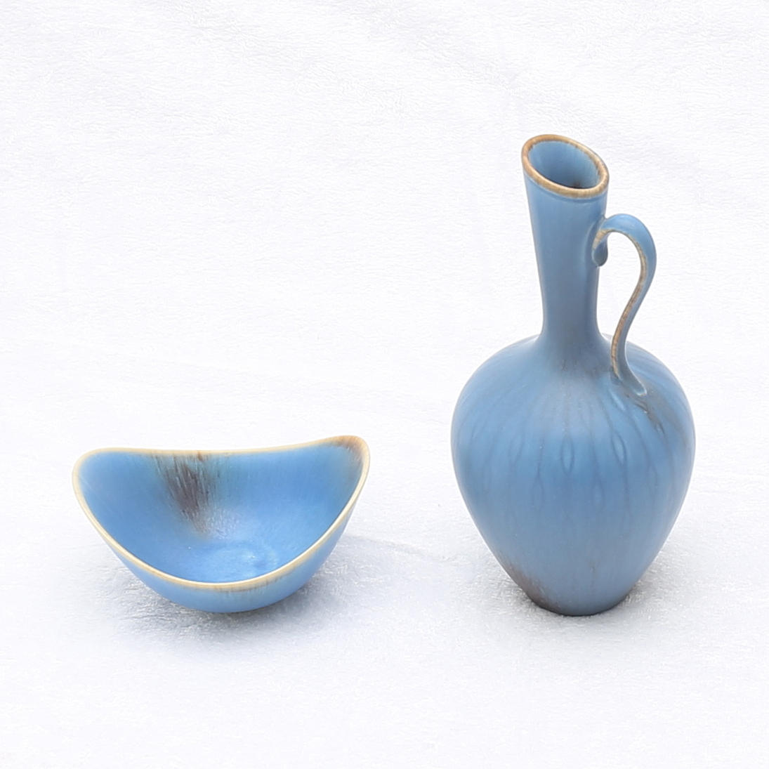 GUNNAR NYLUND. KERAMIKFÖREMÅL, 2 delar, Rörstrand.