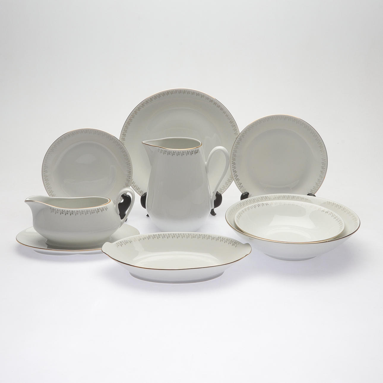 TABLEWARE, 58 pieces, porcelain, Czechoslovakia.
