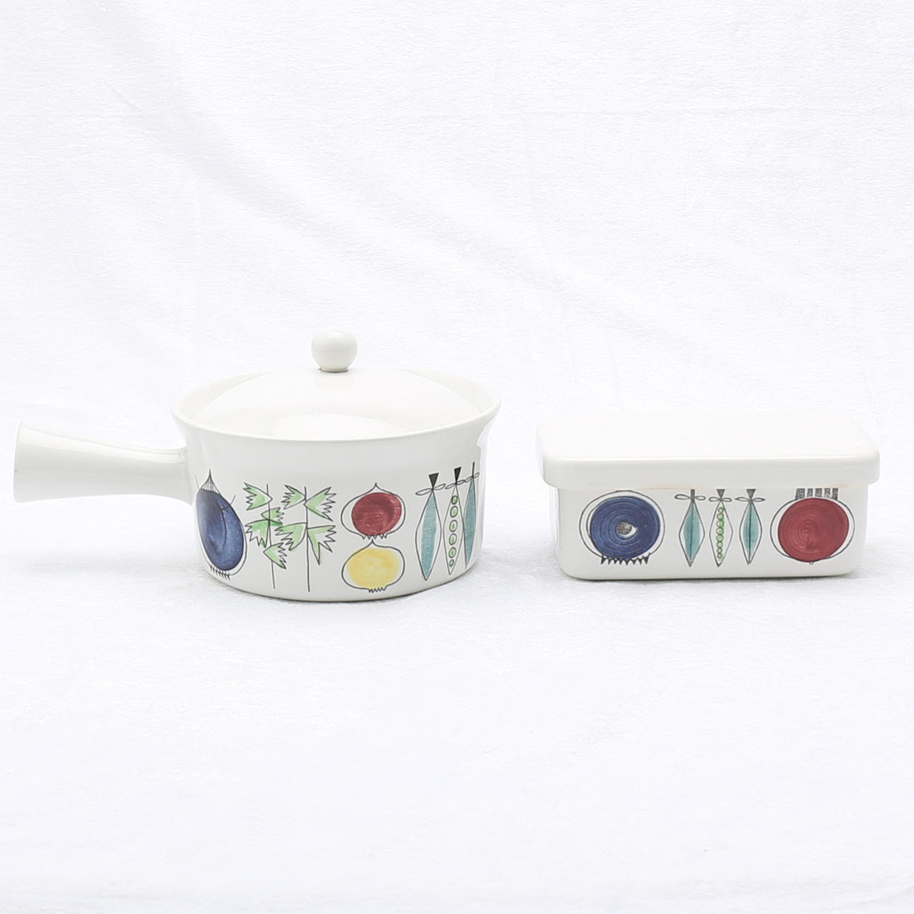 PORSLIN, 2 delar" Picknick " Marianne Westman, Rörstrand.