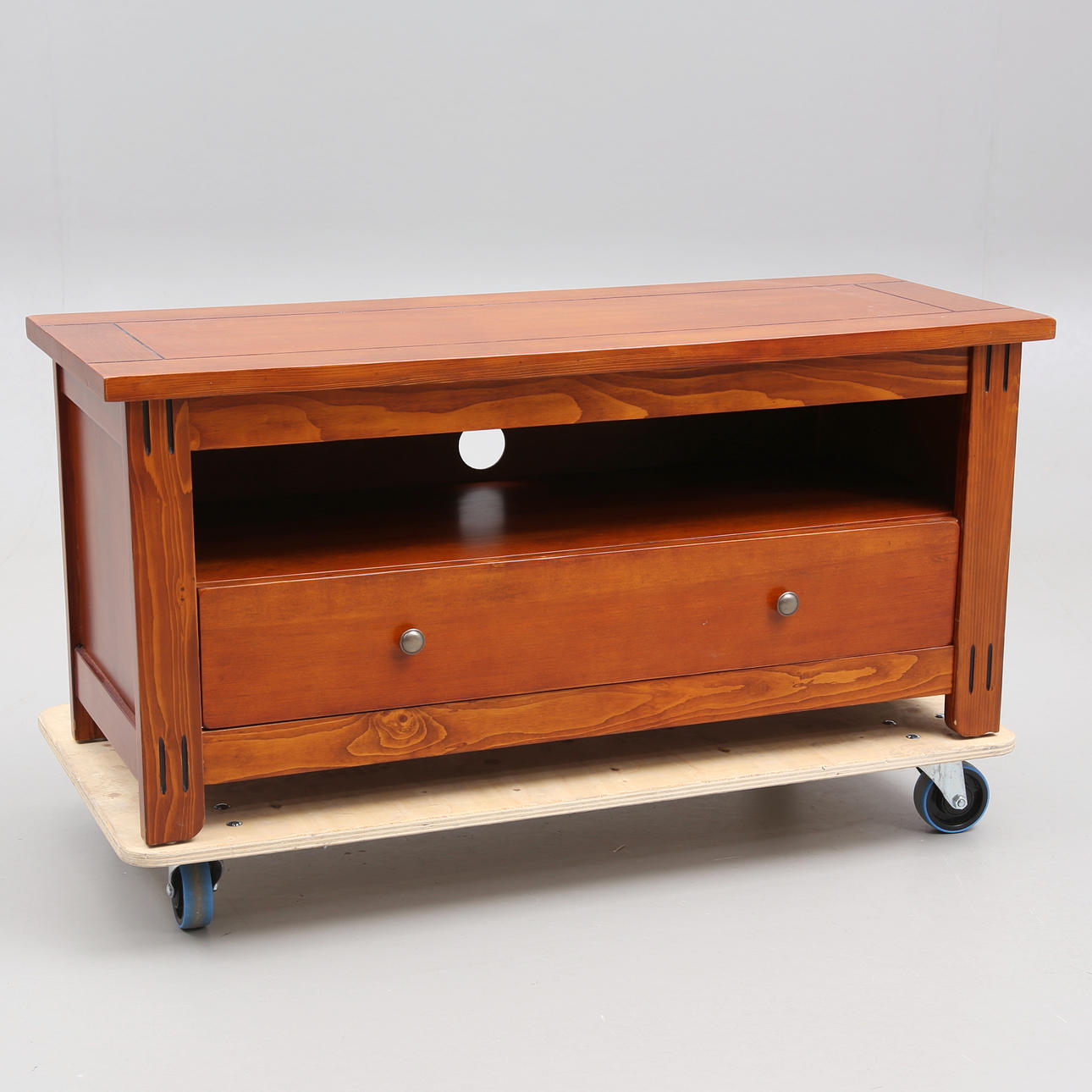 MEDIA BENCH, 21st century.