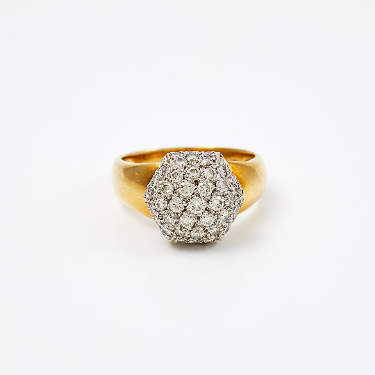 RING, 18k white and red gold, approx. 67 diamonds, total approx. 0.81 ct, Foreign stamp.