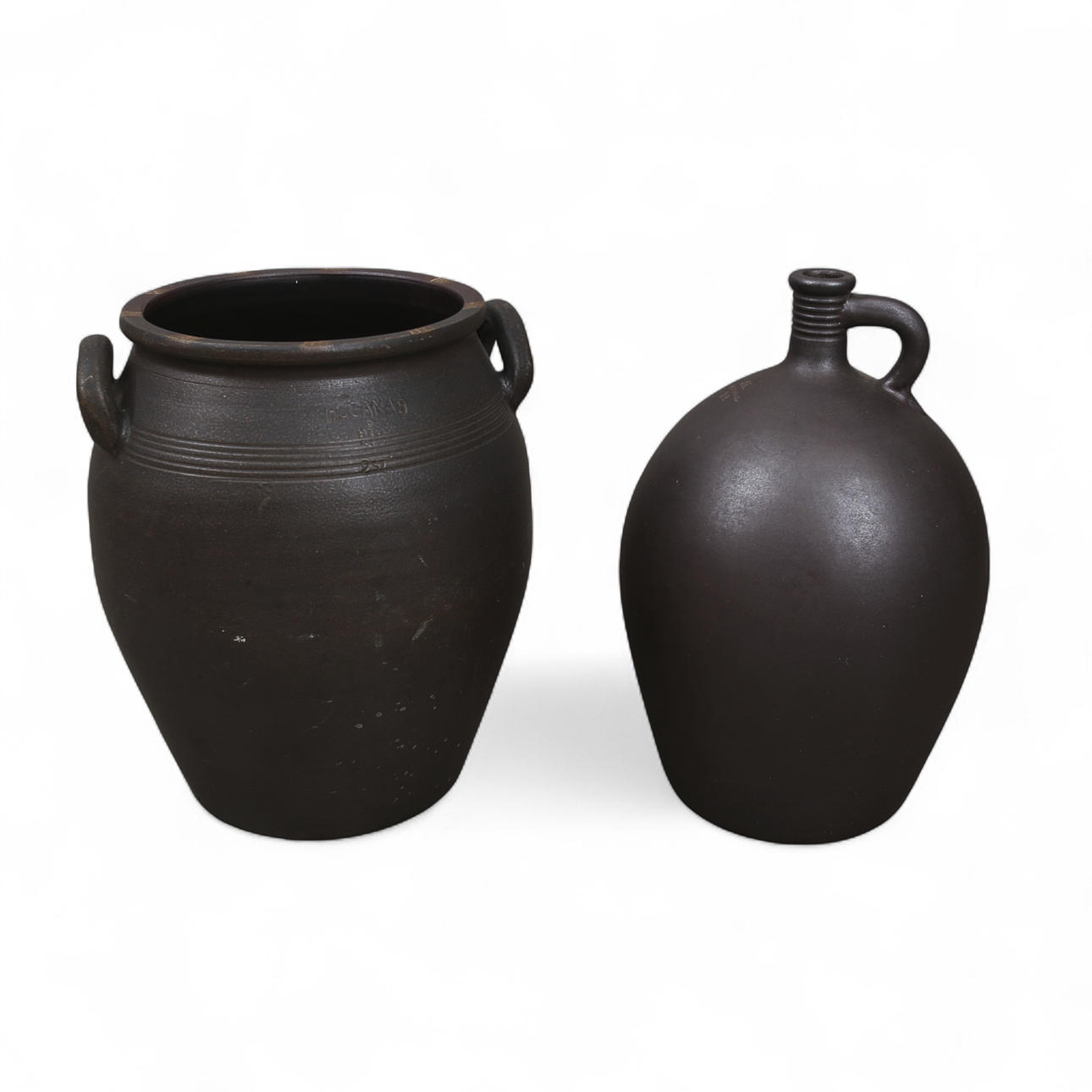 HÖGANÄSKMUG, gres, 2 piezas.