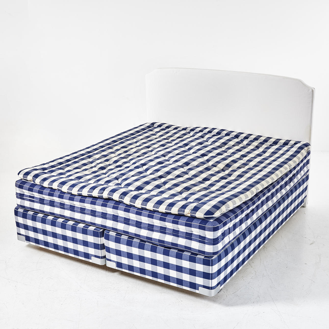 HÄSTENS, Bett, 2000T, Medium, 180x200 cm.