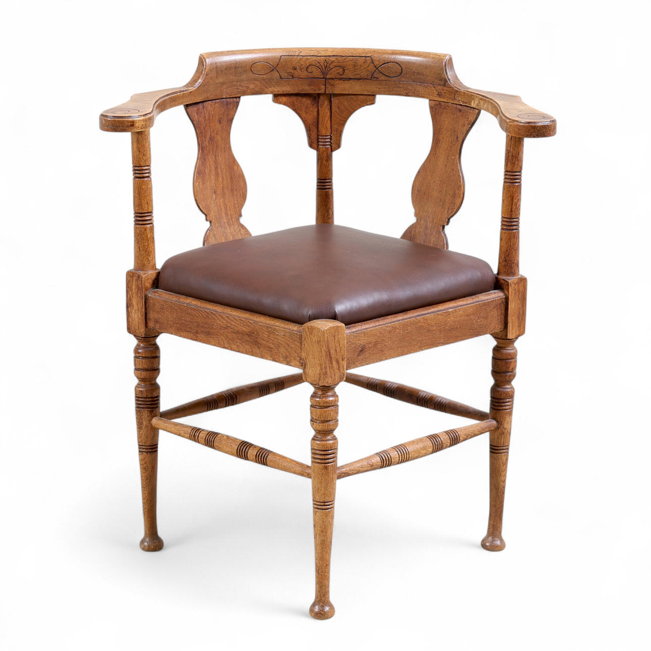 Pulverstol, egetræ, 20. århundrede.