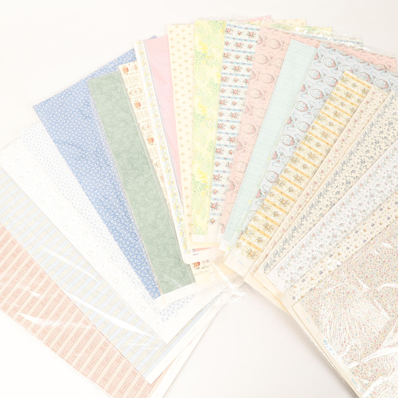 WALLPAPERS, 25 packs, Mini Graphics, USA.