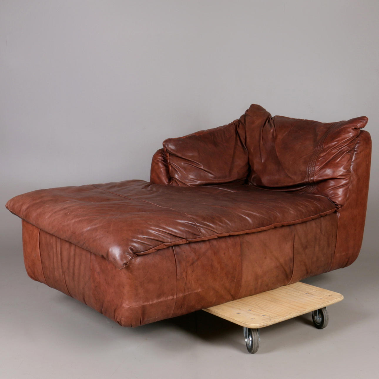 SCHÄSLONG, skinn, 1900-talets sista kvartal.