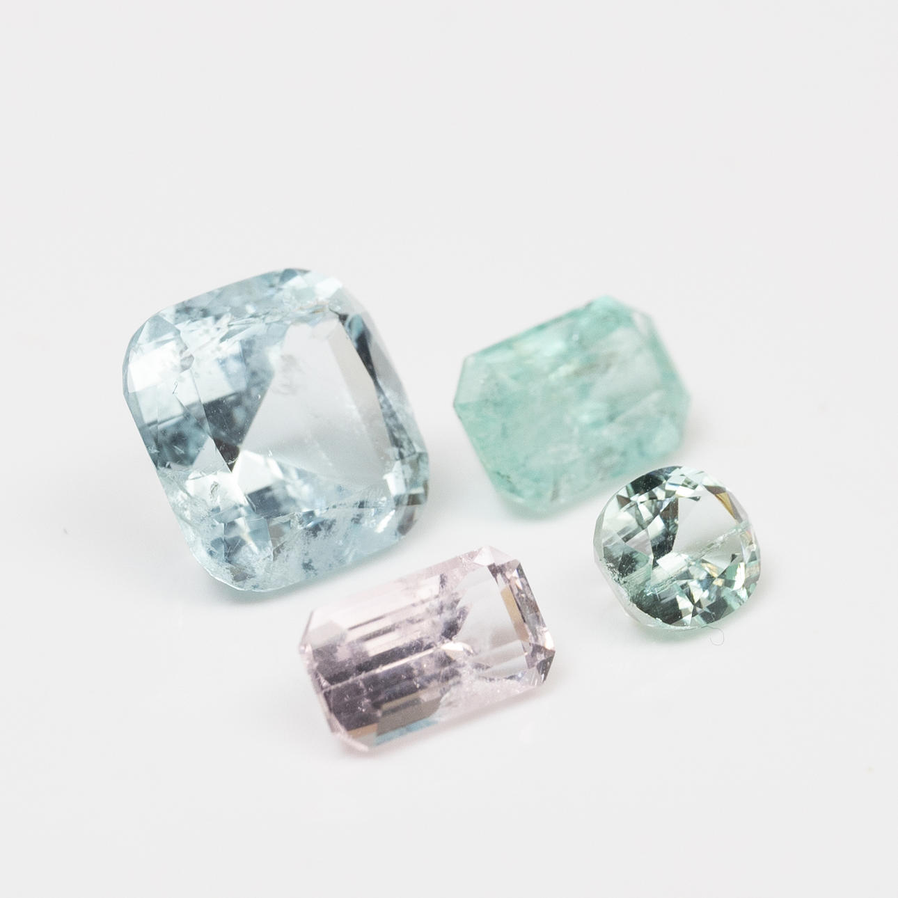ÄDELSTENAR, 7,57 ct. Smycken & Ädelstenar - Ädelstenar - Auctionet