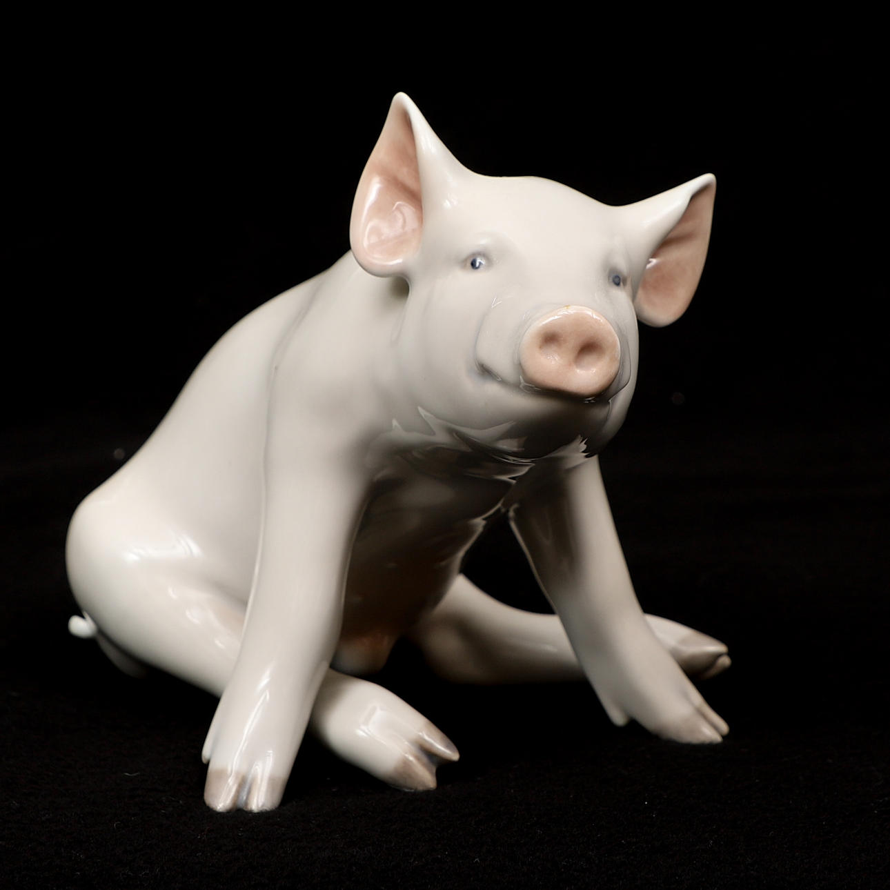 FIGUR, porslin, gris, Royal Copenhagen.