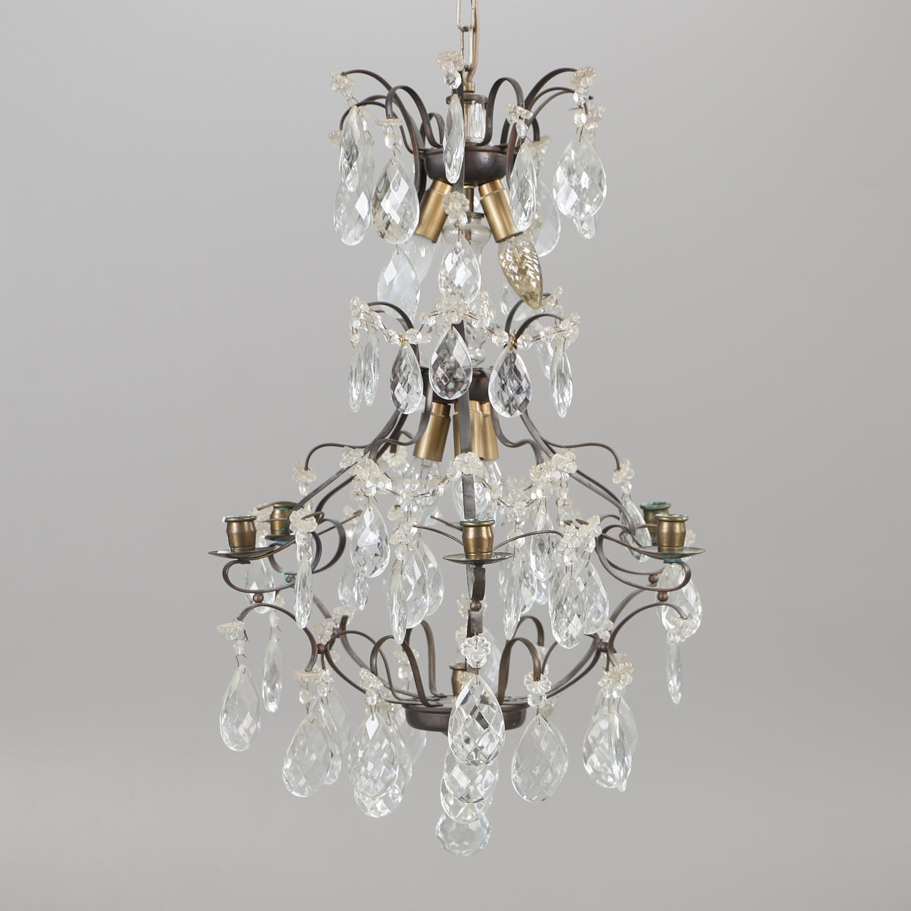 A 6-arm rococo chandelier, mid 20th century.