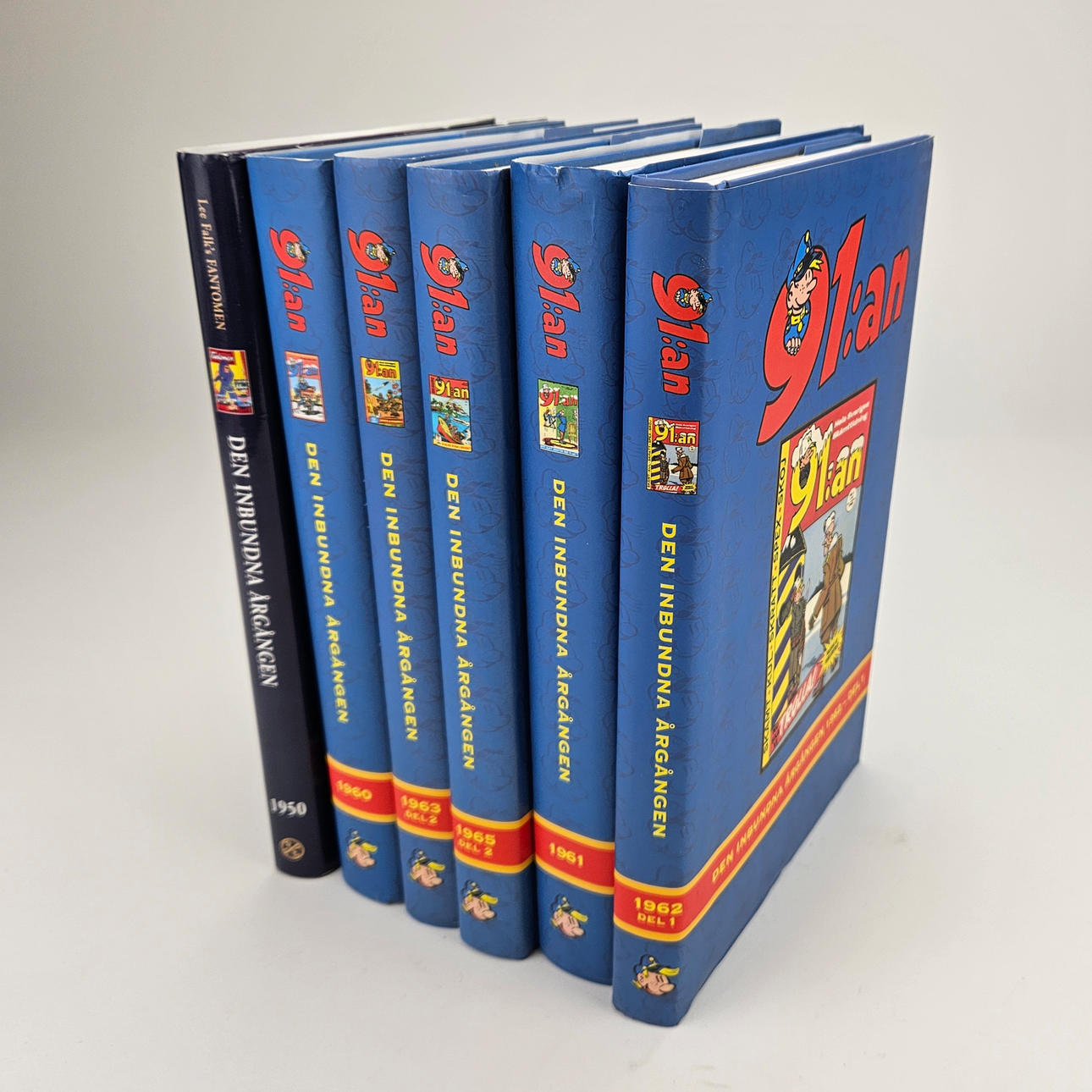 SERIENALBEN, Hardcover, 6 Stück, 2000er.