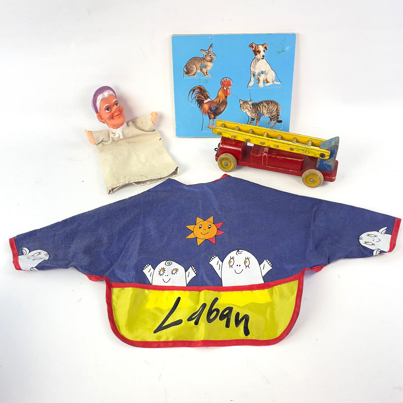 PARTY TOYS, 4 pieces, including apron “ghost Laban”.