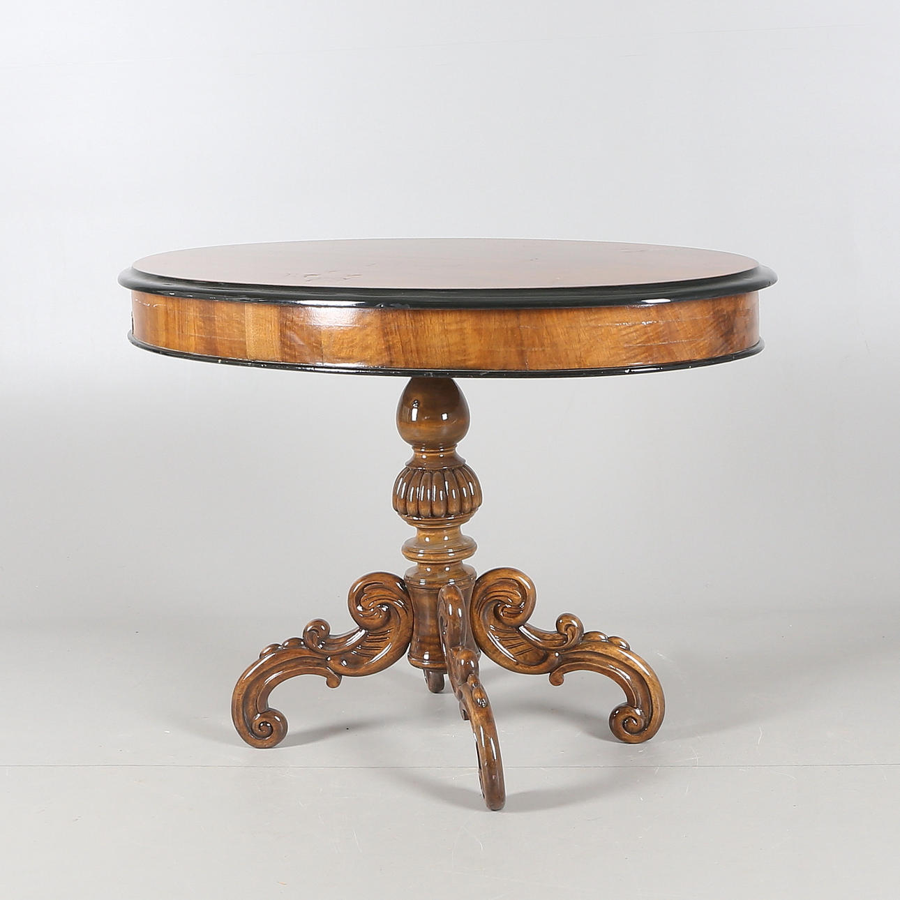 PELARBORD, trä, nyrenässans-stil, 1900-talets första hälft.