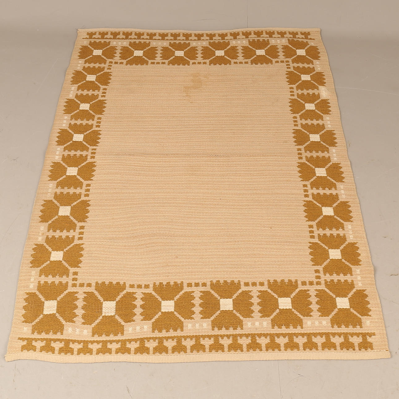 TEPPICH, Twill, doppelt gewebt, ca. 198 x 134 cm.