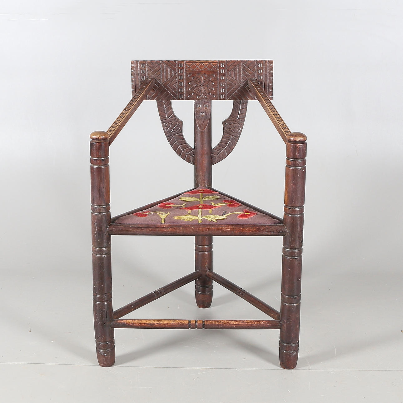 MUNKSTOL, trä, 1900-tal.