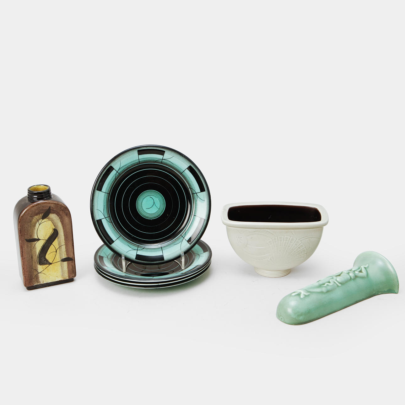 ILSE CLAESSON M.FL. Ceramic objects, 7 pieces, including sideboards, 4 pcs, “Series V”, Rörstrand.