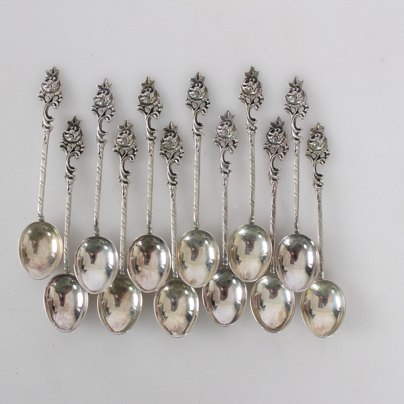 12 stk ruskindskeer, sølv, Gewe, Malmö,1963, 72 gr.