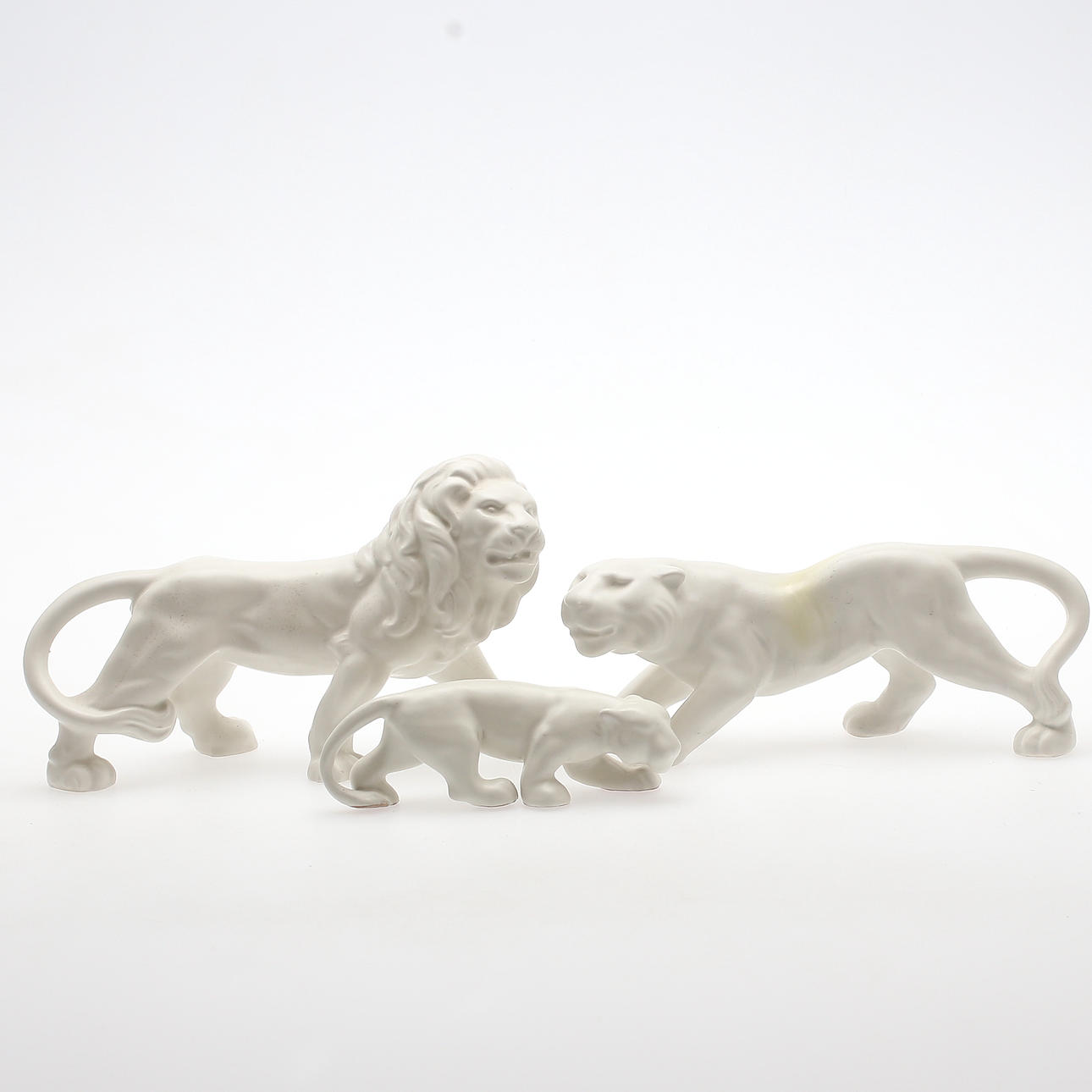 SKULPTURER, 3 st, keramik, troligen Upsala-Ekeby, 1900-tal.