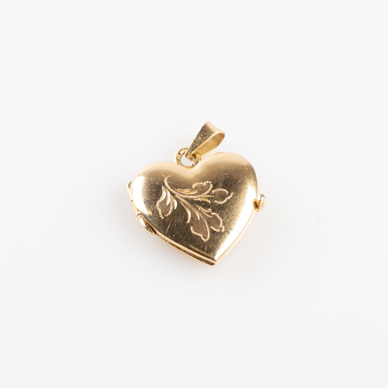 CHARM, heart, 18K gold.