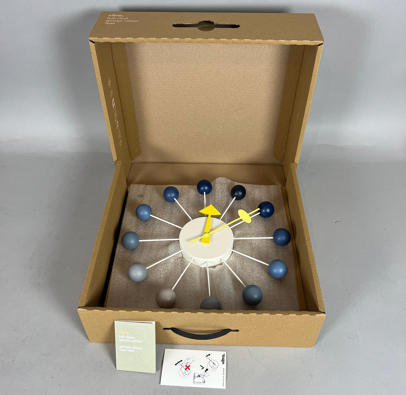 GEORGE NELSON. KUGLEUR SKUMRING SPECIALUDGAVE.