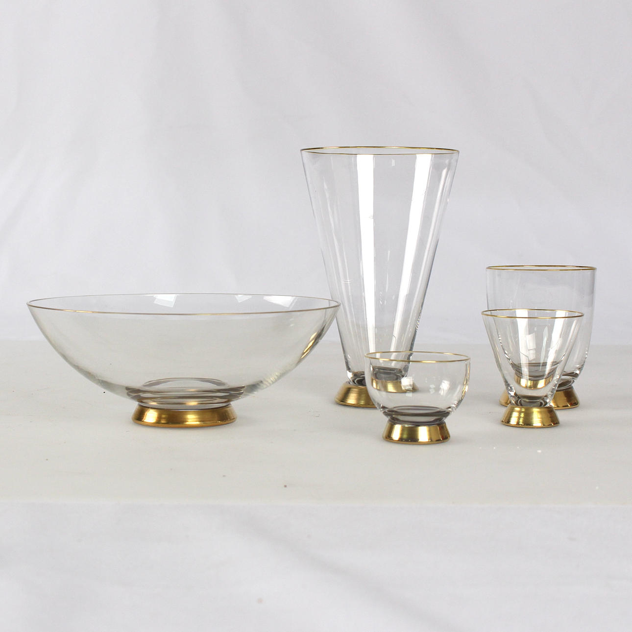 GLASS, 5 pieces.30-40 numbers.