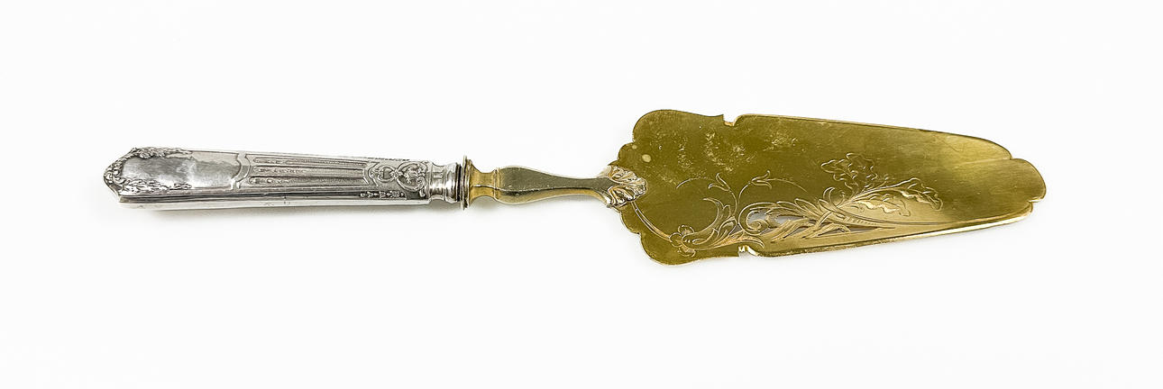 CAKE SPADE, plata, latón, Francia.