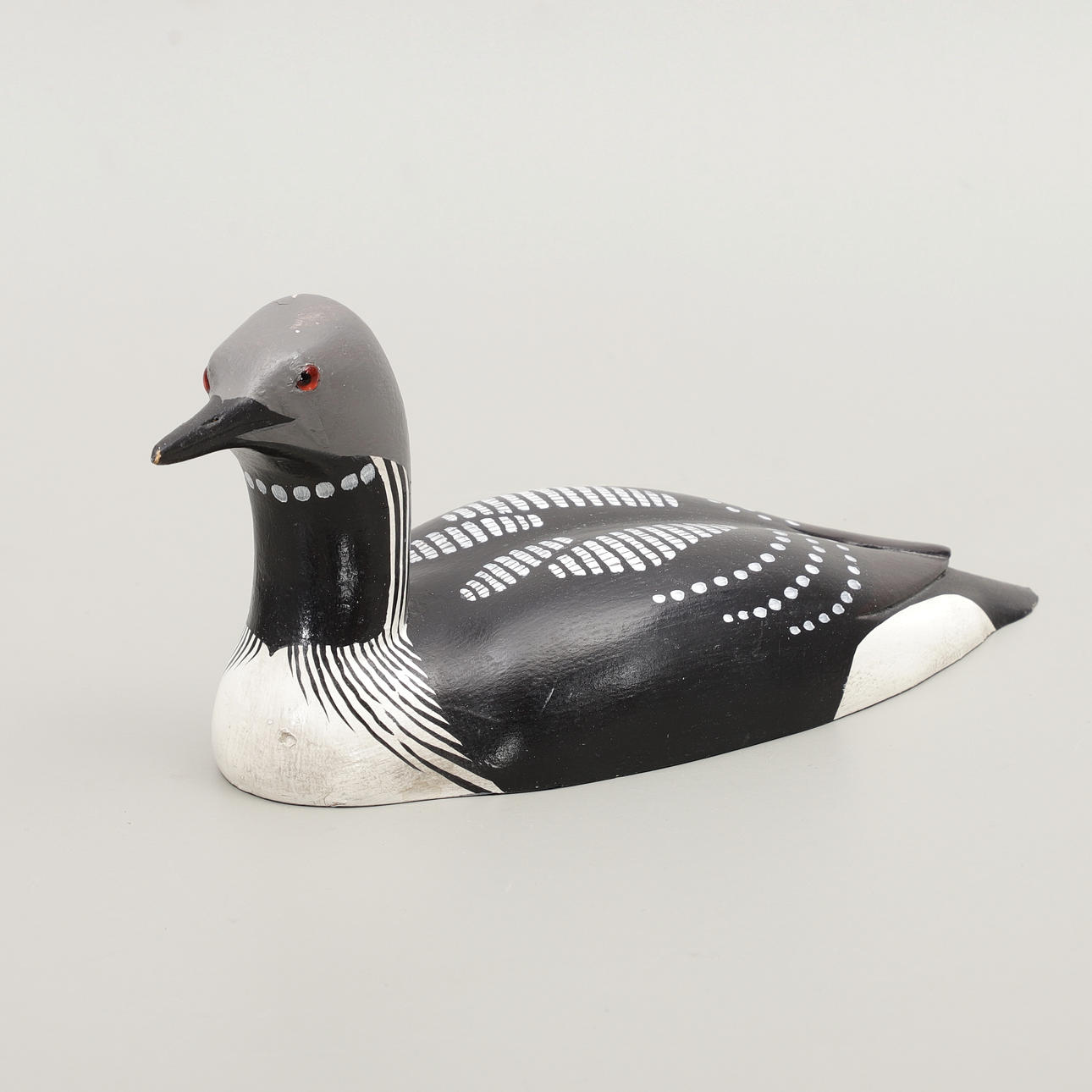 VETTE, „Storlom“, malet træ, efter original af Billy Hellsten, 1987.