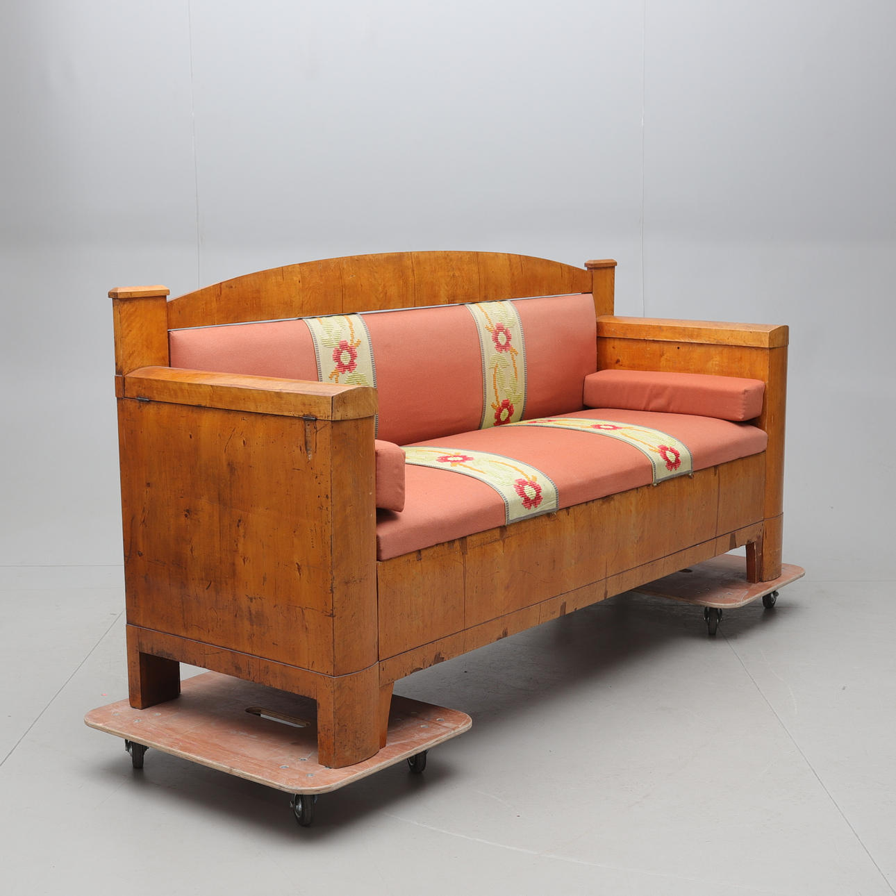 A sofa, Karl-Johan, 19th century.