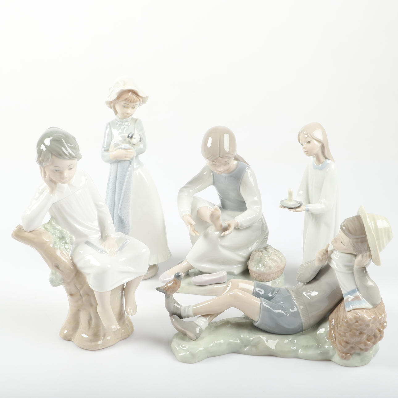 FIGURINER, 5 stycken, porslin, Lladro/Nao, Spanien.