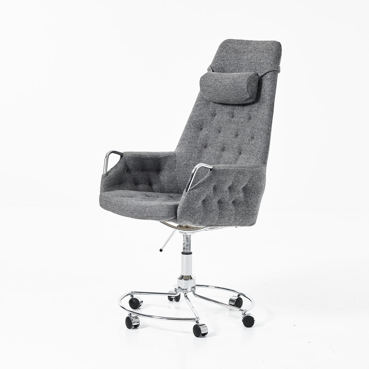 BRUNO MATHSSON. „Milton High“, skrivebordsstol, designår 1980.